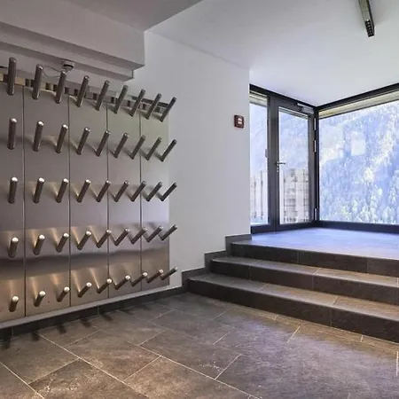 4br Amazing Next To The Ski Slops Chalet Solden