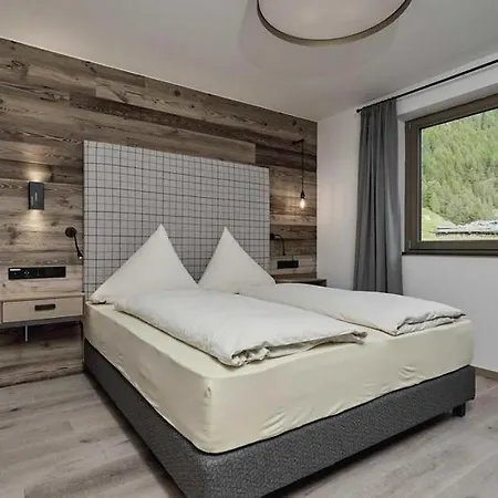 4br Amazing Next To The Ski Slops Chalet Sölden